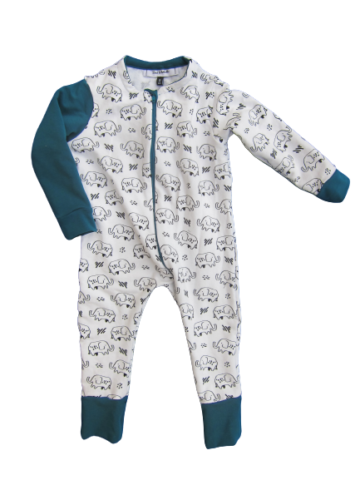 Pyjama bébé à pieds amovibles en tissu sweat certifié GOTS, blanc avec des éléphants en taille 12 mois